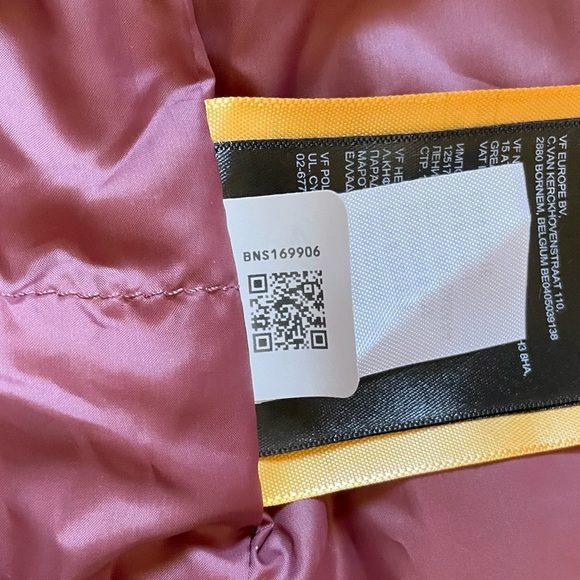 The North Face Women’s Snow Down Waterproof Parka In Wild Ginger - Picture 9 of 10